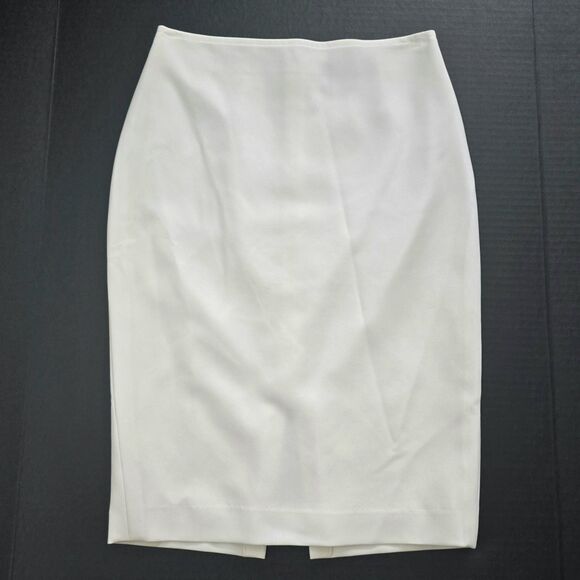 St John Crepe Pencil Skirt Size 6 White Silk Lined Back Slit Office Professional - Picture 2 of 8